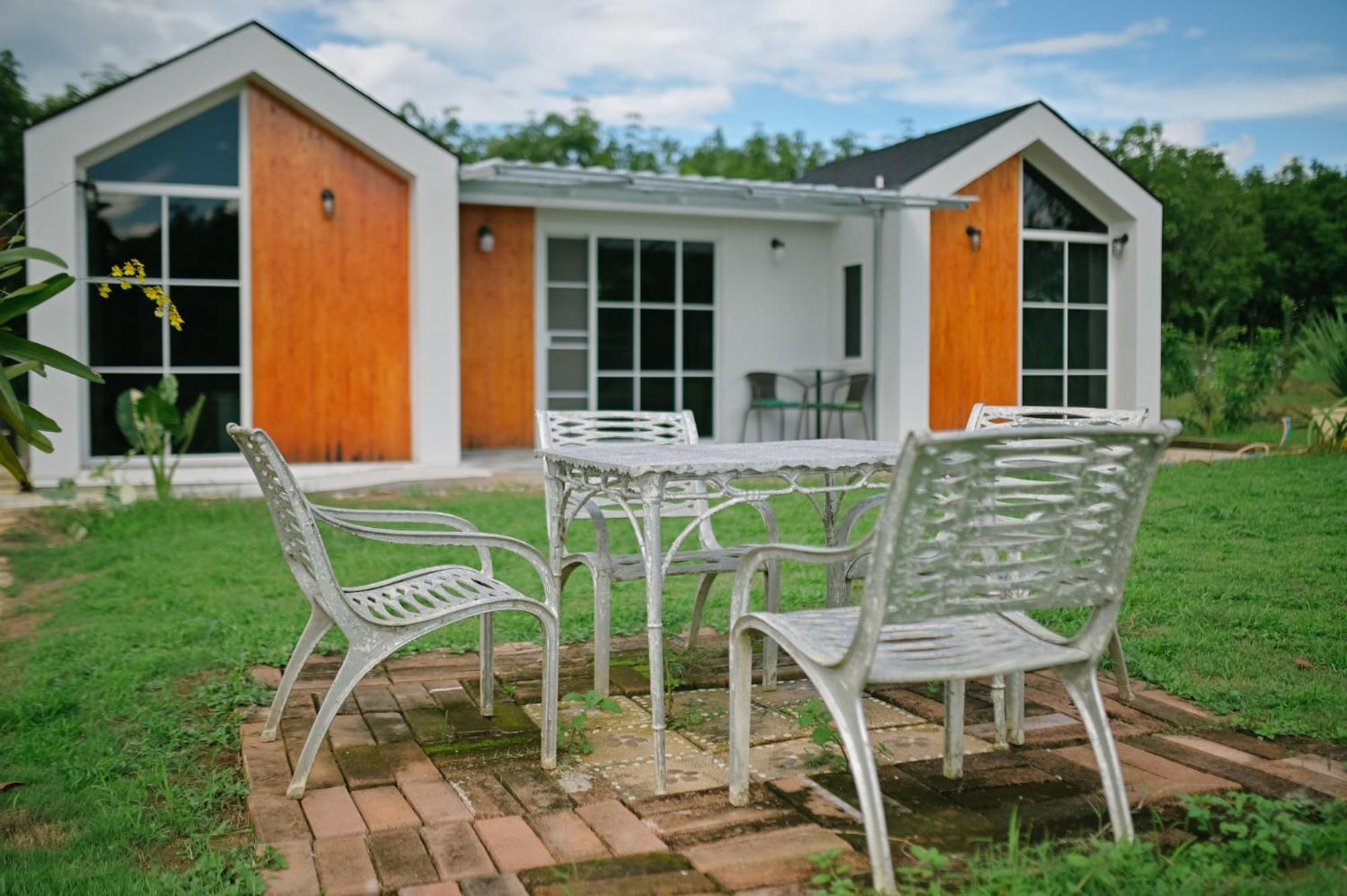 Homestay ไร่นภาดลรีสอร์ท Mae Suai